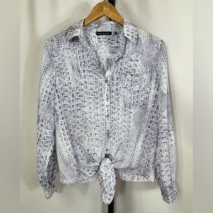 NWOT Violet & Claire Front Tie Lavender Crocodile Print Blouse Size Medium